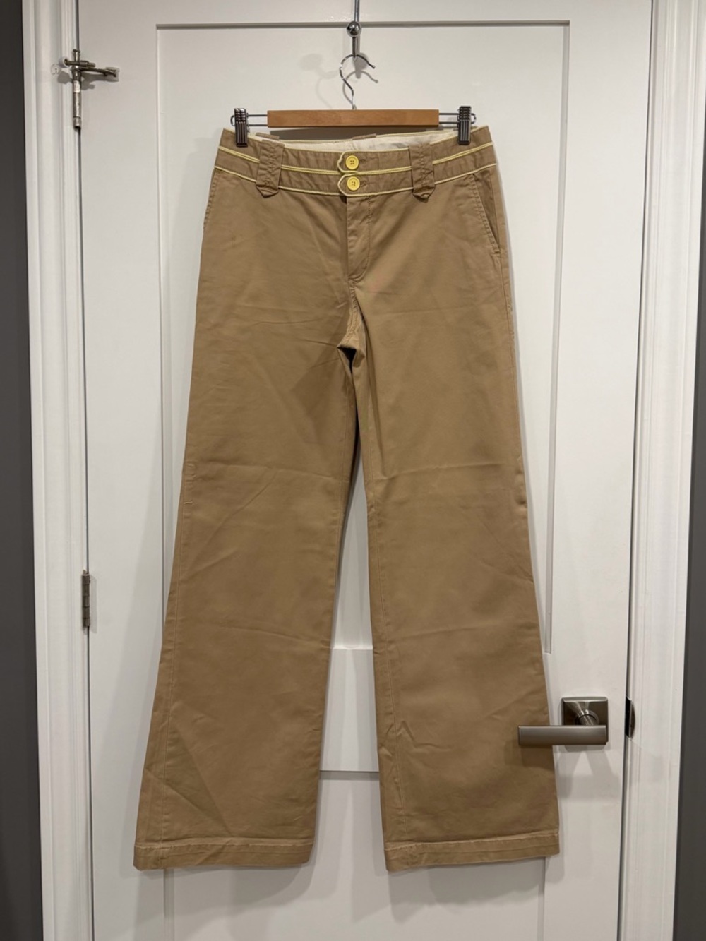 Y2K GAPstrtcWide-Leg Cino in Tan, Nautical Style with Contrasting Yellow Buttons - Picture 2 of 10